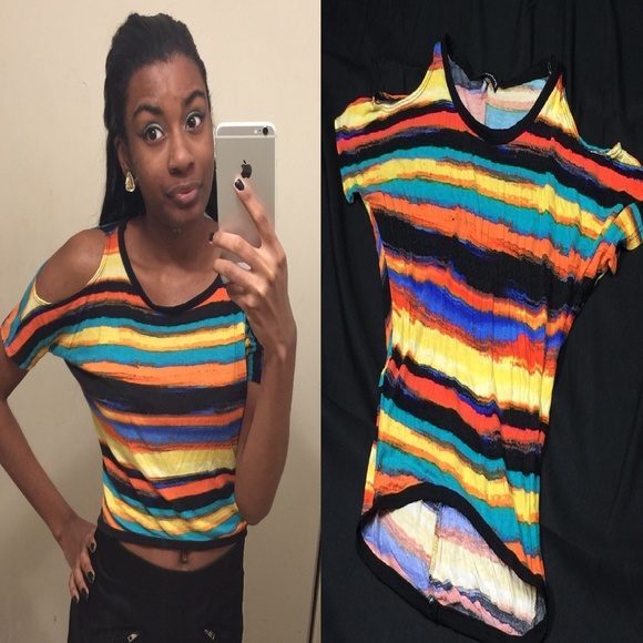 Multi color Crop top--no shoulders - Picture 1 of 3